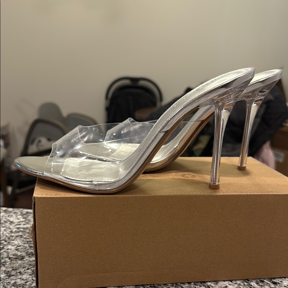 Steve Madden Peach Clear mules - Picture 5 of 7